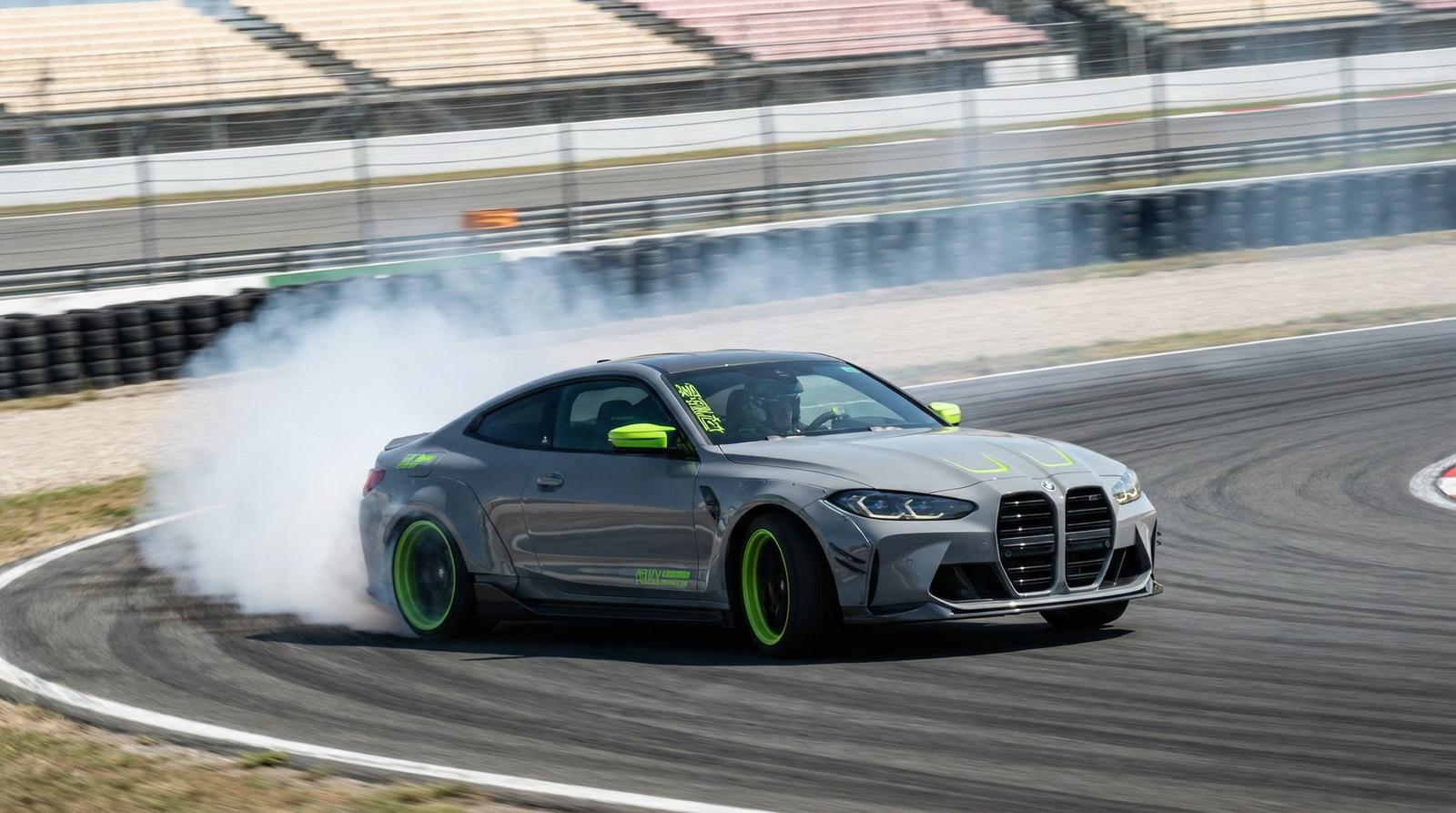 人兽 - 赛道漂移挑战：改装M4极限测试视频